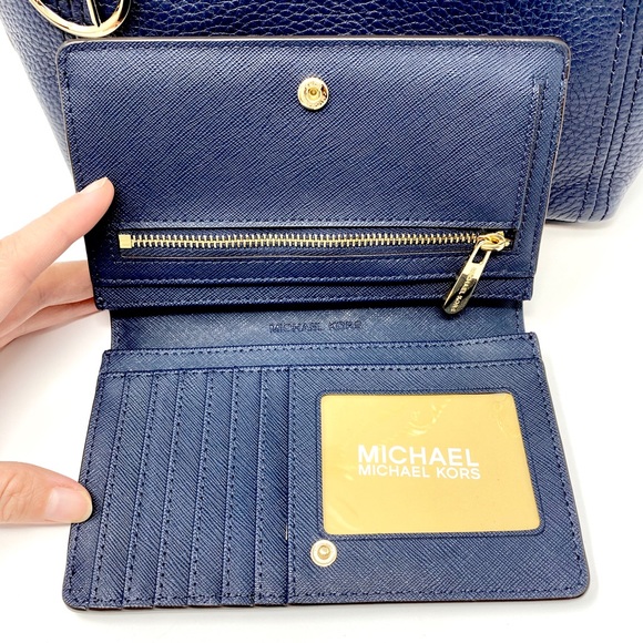 NWT Michael Kors 3 Item Set - Picture 7 of 8